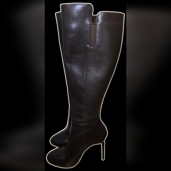 Size 5 Michael Kors Clara Boots - Picture 2 of 7